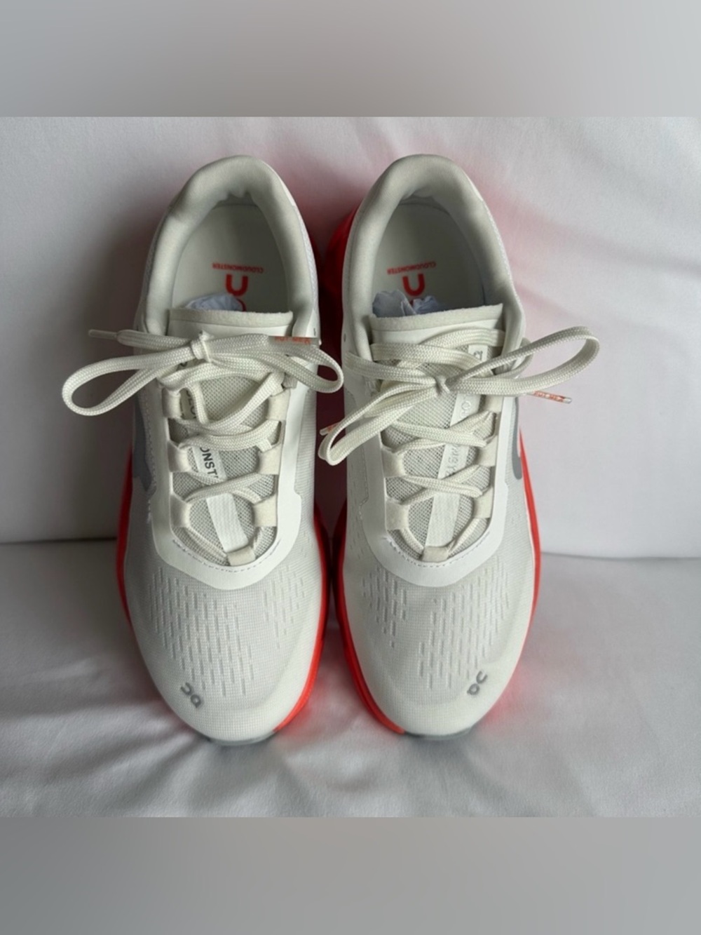 NEW in Box On Cloud
Cloudmonster US Women's Size 8
White/Flame - Picture 4 of 12